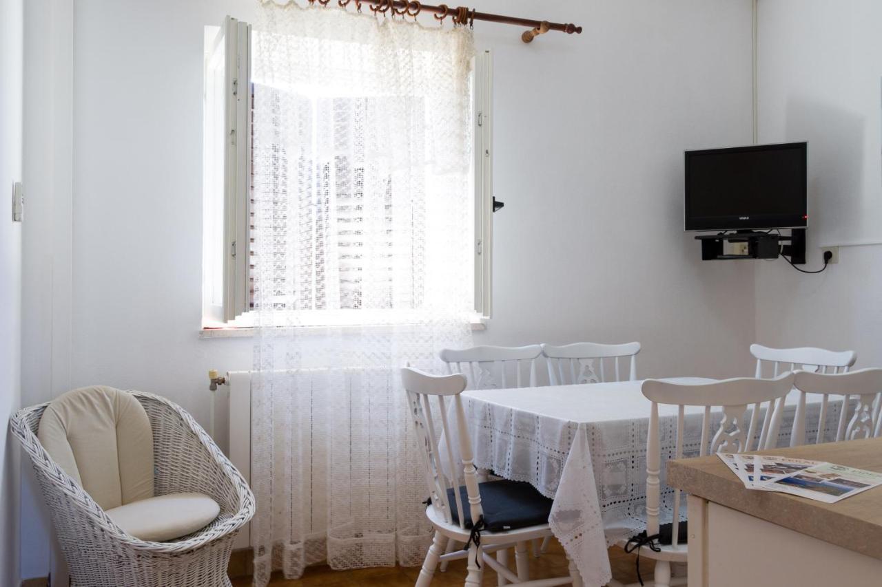 Apartmani Fides Lumbarda Luaran gambar